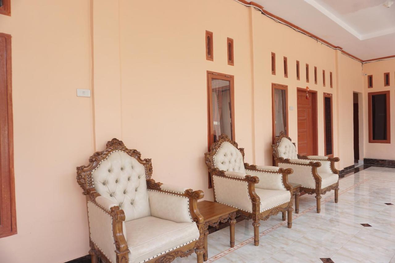 Oyo 2635 Ramos Inn Sinapuran Esterno foto