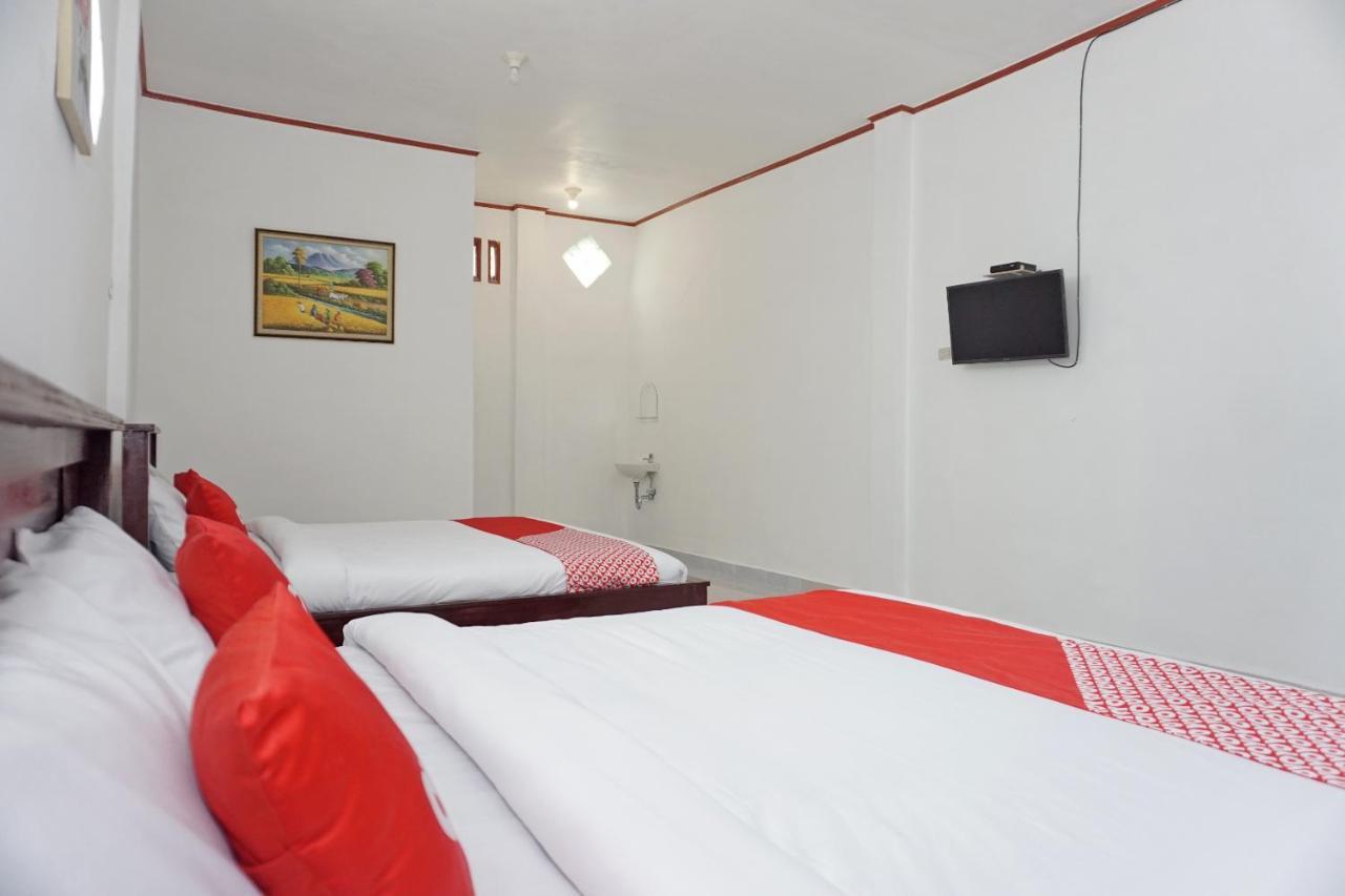 Oyo 2635 Ramos Inn Sinapuran Esterno foto
